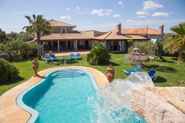 Rural house -
                        Can Picafort -
                        6 bedrooms -
                        10 persons